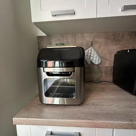 Schoene 3 Mit Grossem Balkon Bis 7 Personen Apartment