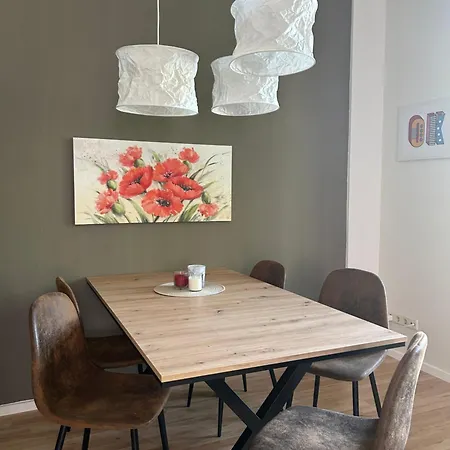 Schoene 3 Mit Grossem Balkon Bis 7 Personen *