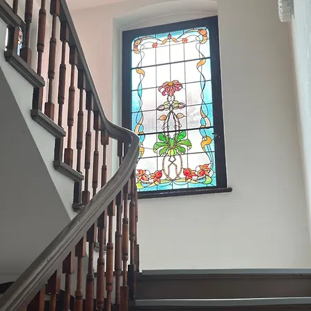 Schoene 3 Mit Grossem Balkon Bis 7 Personen Apartment