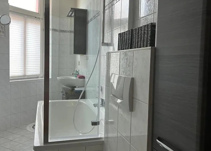 Schoene 3 Mit Grossem Balkon Bis 7 Personen *