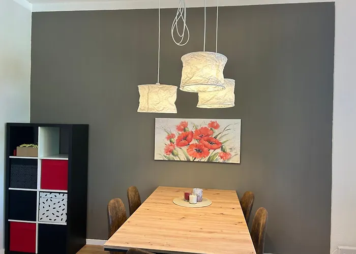 Schoene 3 Mit Grossem Balkon Bis 7 Personen