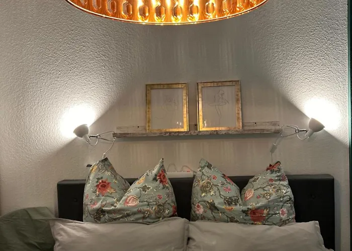 Schoene 3 Mit Grossem Balkon Bis 7 Personen *