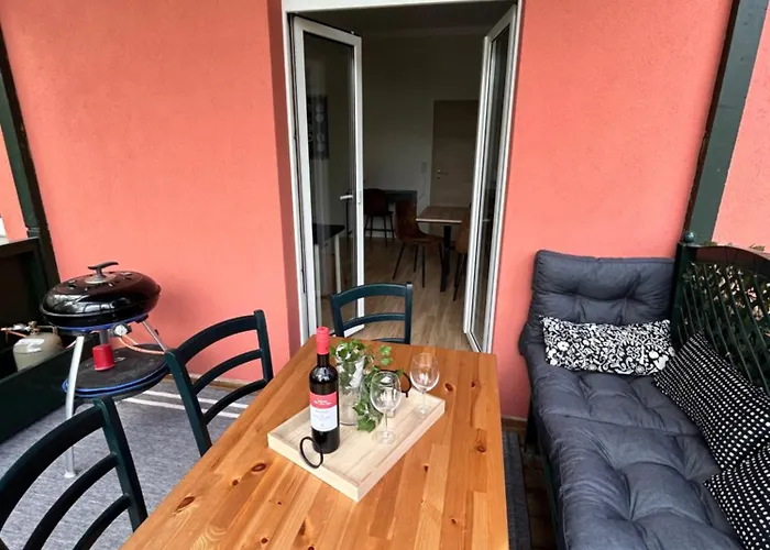 Schoene 3 Mit Grossem Balkon Bis 7 Personen Appartement *